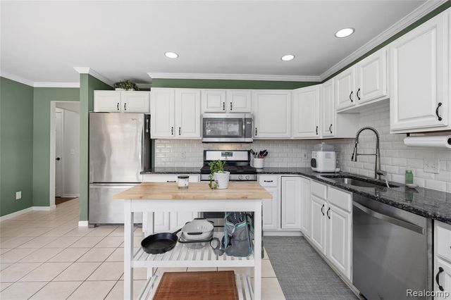 1501 Miller Road, Lake Orion, MI 48362