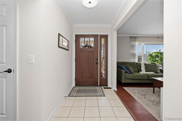 1501 Miller Road, Lake Orion, MI 48362