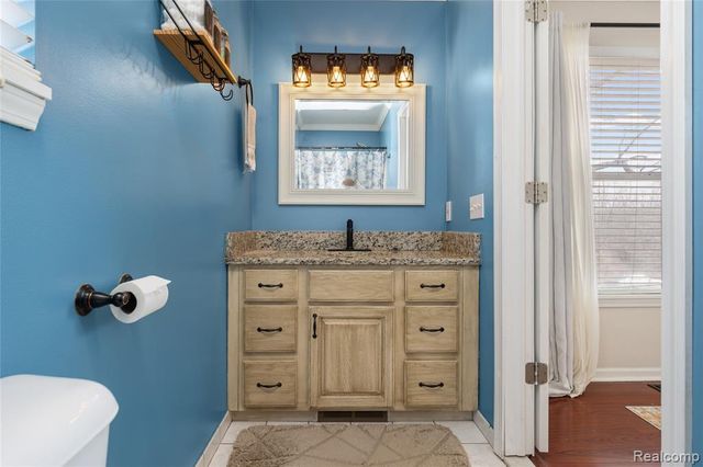 1501 Miller Road, Lake Orion, MI 48362