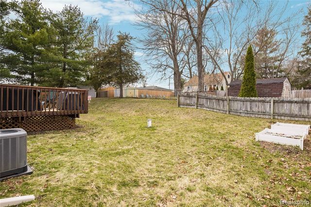 1501 Miller Road, Lake Orion, MI 48362