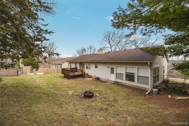 1501 Miller Road, Lake Orion, MI 48362