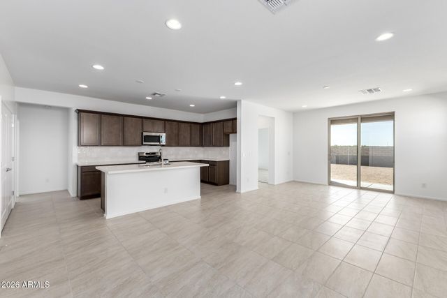 46865 W Crescent Moon Drive, Maricopa, AZ 85139