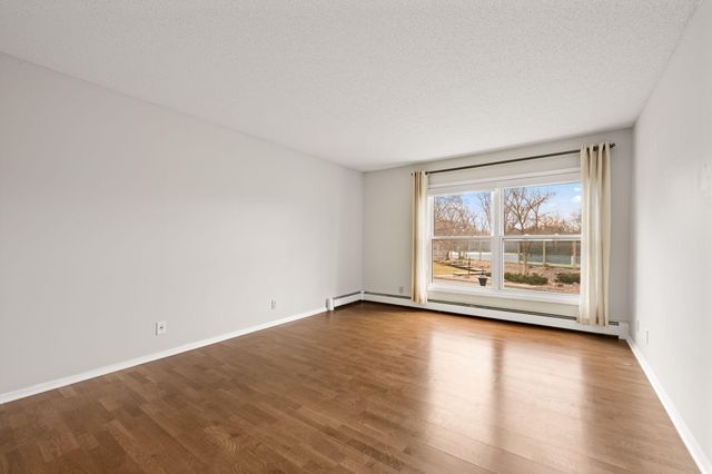 3030 Saint Albans Mill Road 115, Minnetonka, MN 55305