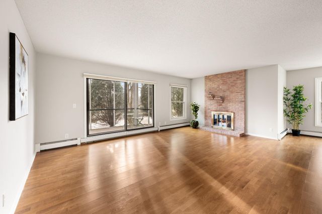 3030 Saint Albans Mill Road 115, Minnetonka, MN 55305