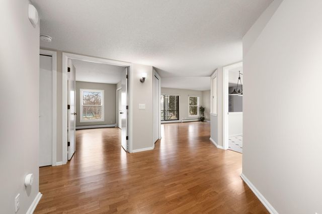 3030 Saint Albans Mill Road 115, Minnetonka, MN 55305