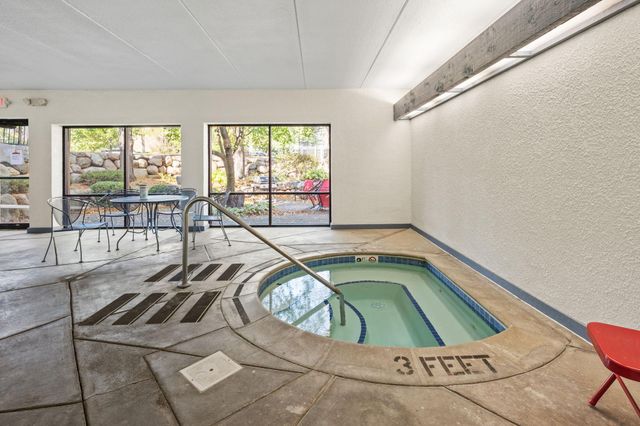 3030 Saint Albans Mill Road 115, Minnetonka, MN 55305