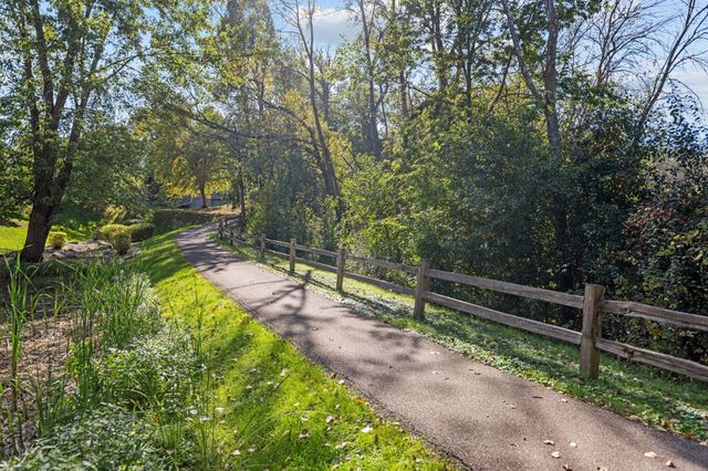 3030 Saint Albans Mill Road 115, Minnetonka, MN 55305