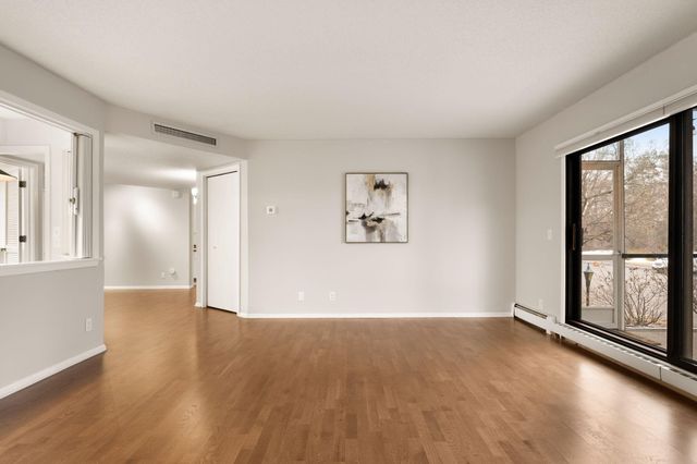 3030 Saint Albans Mill Road 115, Minnetonka, MN 55305