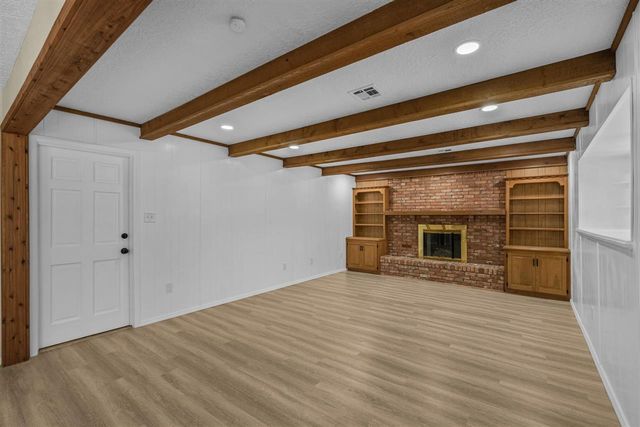 9 NW 60Th St, Lawton, OK 73505