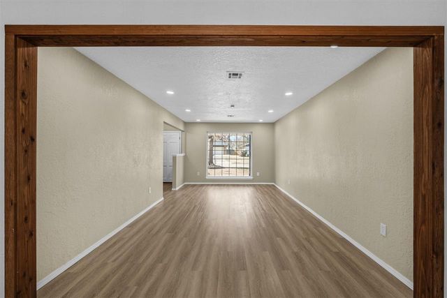 9 NW 60Th St, Lawton, OK 73505