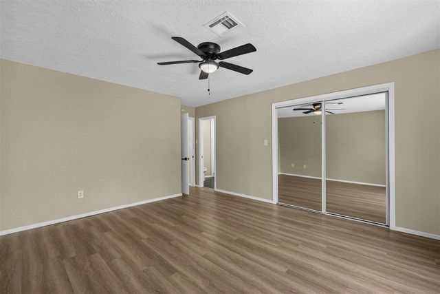 9 NW 60Th St, Lawton, OK 73505