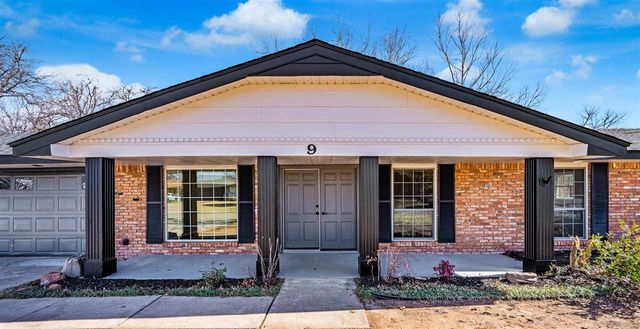 9 NW 60Th St, Lawton, OK 73505