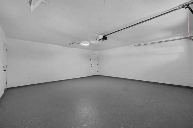 9 NW 60Th St, Lawton, OK 73505