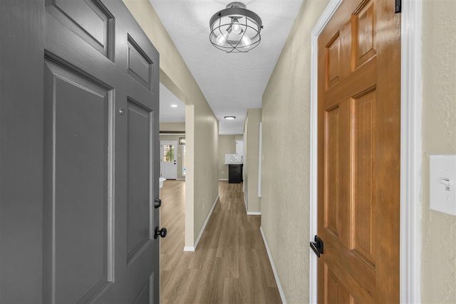 9 NW 60Th St, Lawton, OK 73505