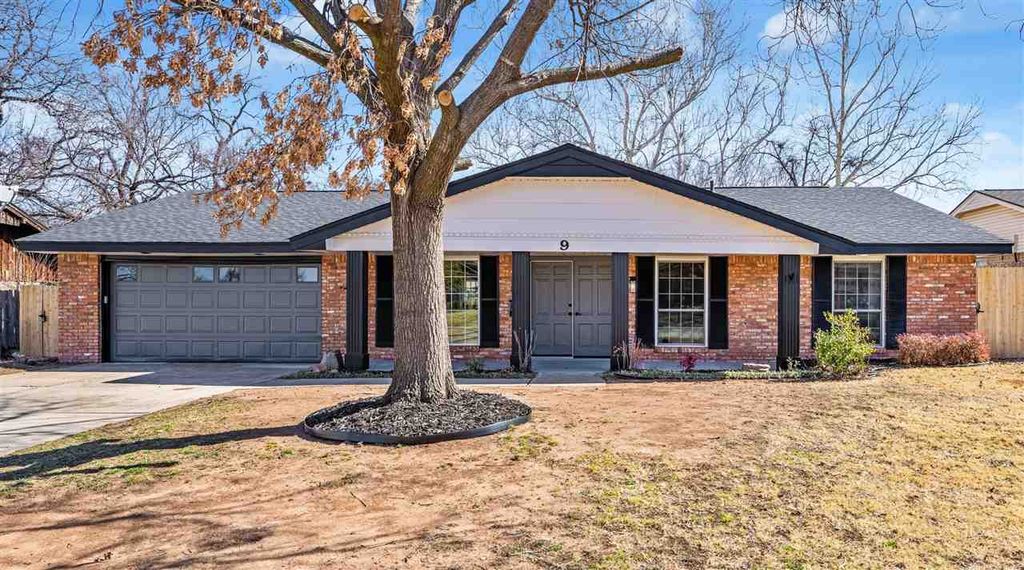 9 NW 60Th St, Lawton, OK 73505
