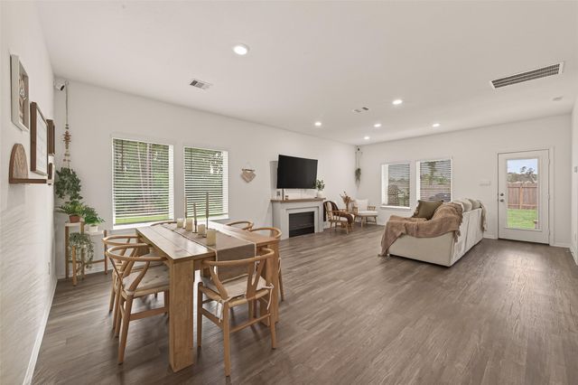 24726 Shallow Cedar Lane, Magnolia, TX 77355