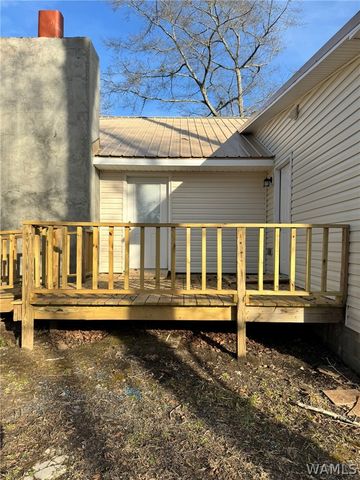 902 7th St NW, Reform, AL 35481