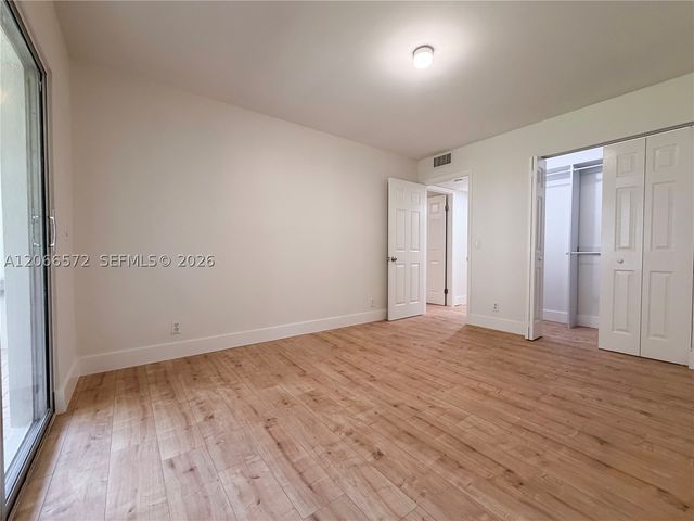801 SW 133rd Ter 118K, Pembroke Pines, FL 33027