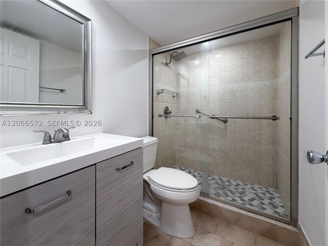 801 SW 133rd Ter 118K, Pembroke Pines, FL 33027