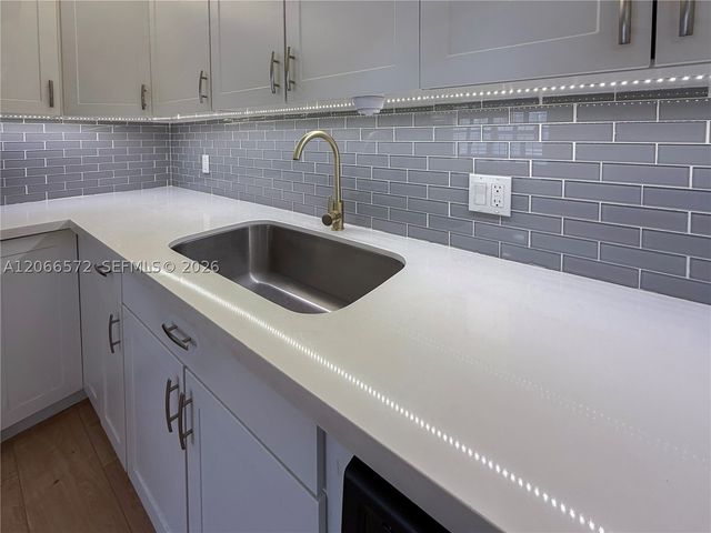 801 SW 133rd Ter 118K, Pembroke Pines, FL 33027