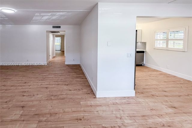 801 SW 133rd Ter 118K, Pembroke Pines, FL 33027