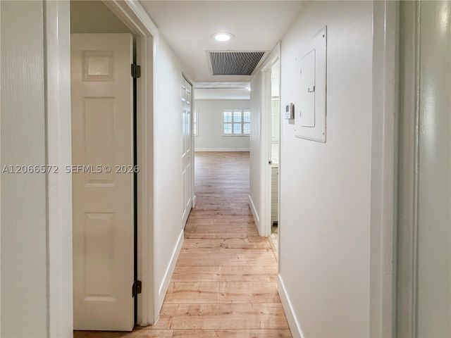 801 SW 133rd Ter 118K, Pembroke Pines, FL 33027