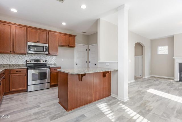 240 E Quailwood Drive, Fuquay Varina, NC 27526