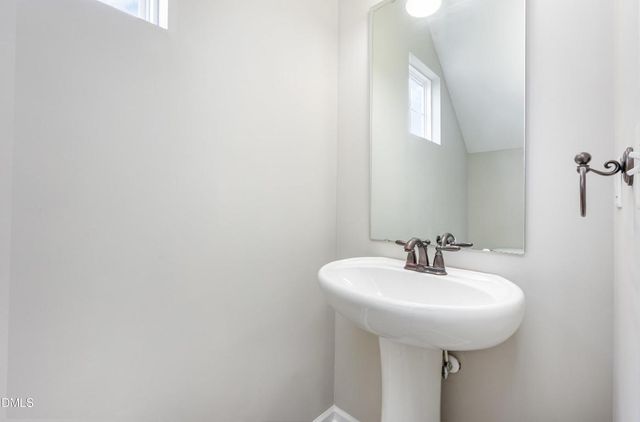 240 E Quailwood Drive, Fuquay Varina, NC 27526