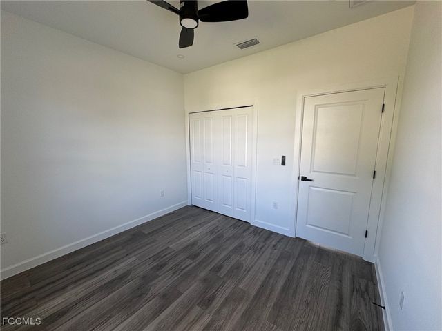 1924 NE 33rd LN, Cape Coral, FL 33909