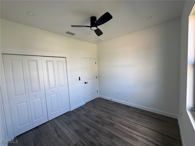 1924 NE 33rd LN, Cape Coral, FL 33909