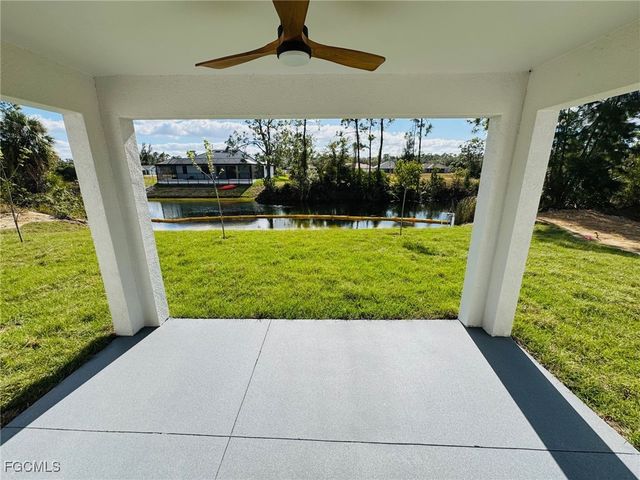 1924 NE 33rd LN, Cape Coral, FL 33909