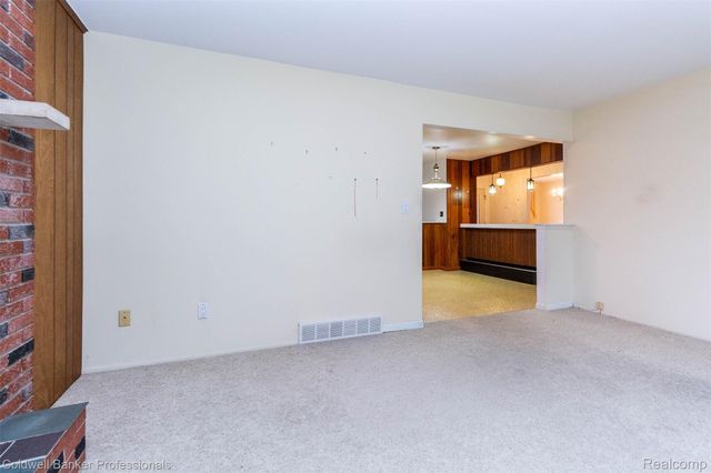 10169 Northway, Allen Park, MI 48101