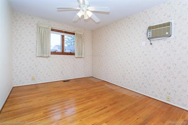 10169 Northway, Allen Park, MI 48101