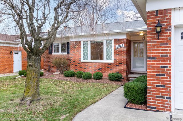 10169 Northway, Allen Park, MI 48101