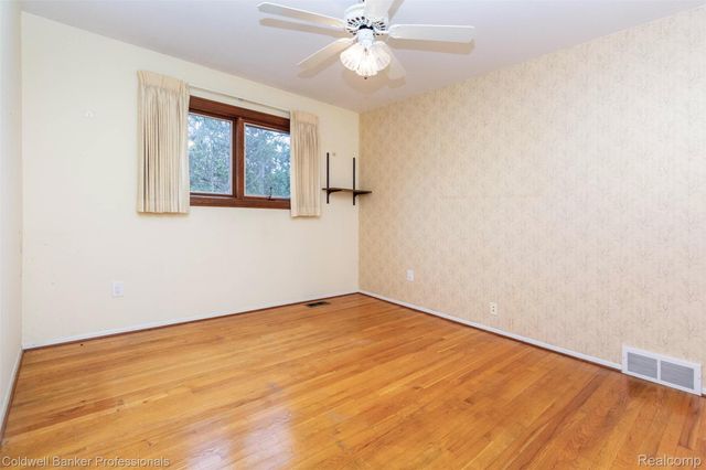 10169 Northway, Allen Park, MI 48101