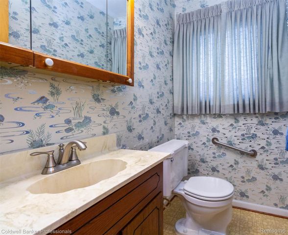 10169 Northway, Allen Park, MI 48101