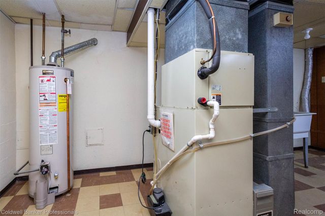 10169 Northway, Allen Park, MI 48101