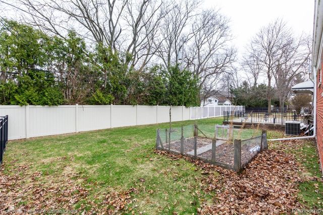 10169 Northway, Allen Park, MI 48101