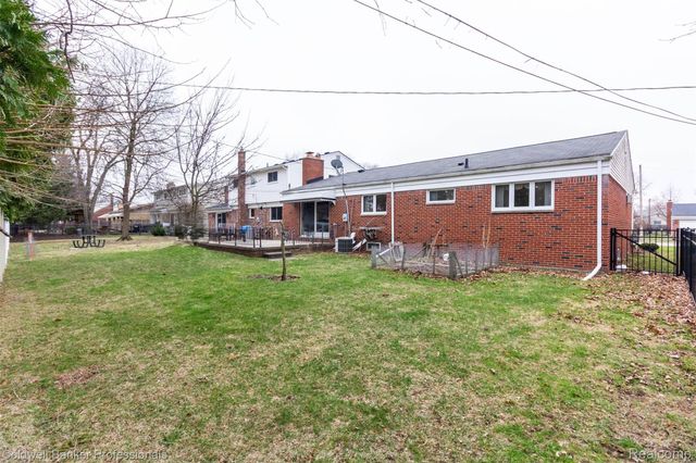 10169 Northway, Allen Park, MI 48101