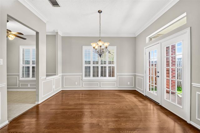 1470 Sherwood Park Circle, Houston, TX 77043