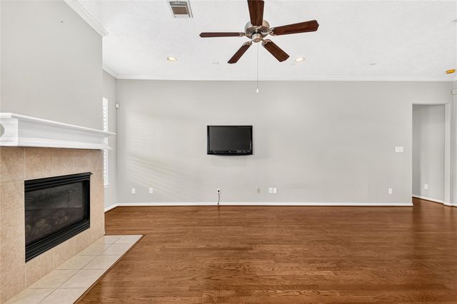 1470 Sherwood Park Circle, Houston, TX 77043