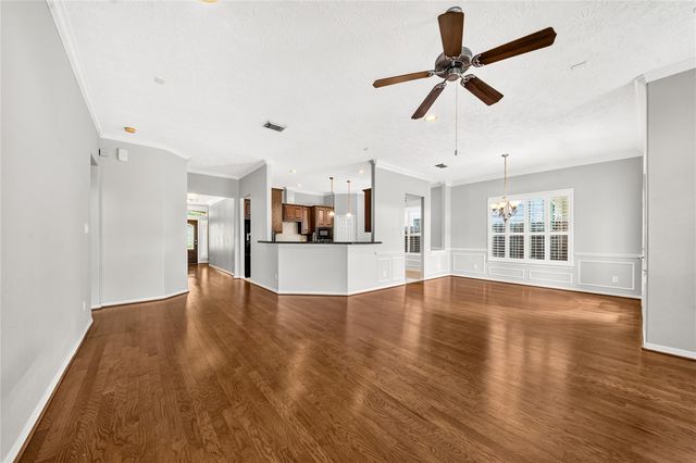 1470 Sherwood Park Circle, Houston, TX 77043