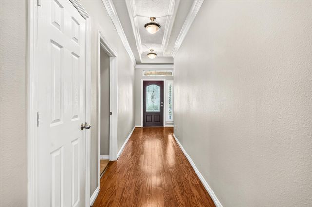 1470 Sherwood Park Circle, Houston, TX 77043