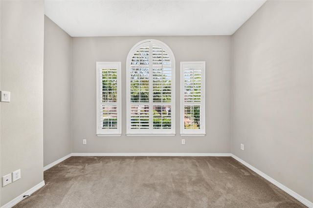 1470 Sherwood Park Circle, Houston, TX 77043