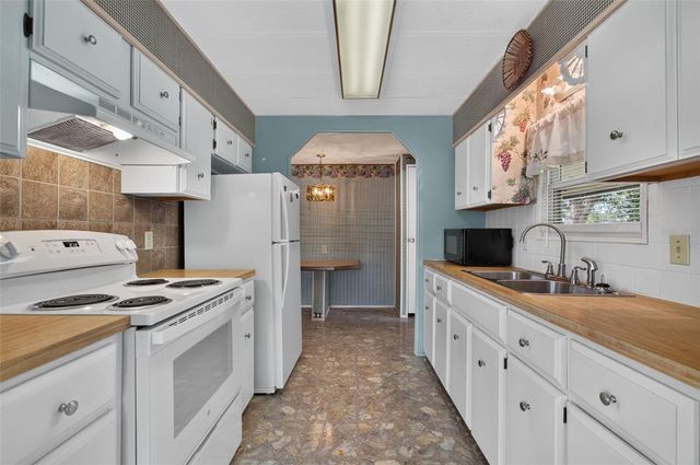1674 NE 162ND STREET, Citra, FL 32113