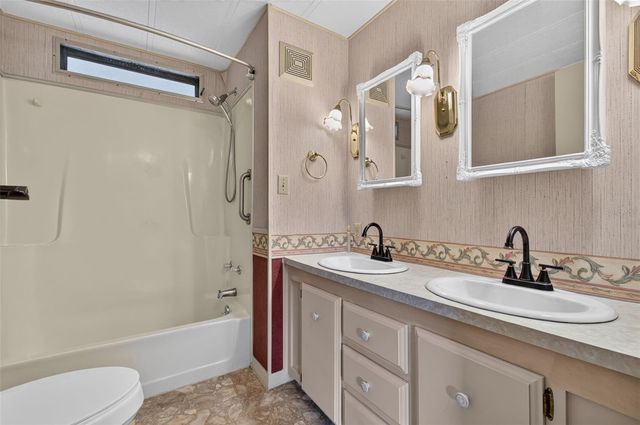 1674 NE 162ND STREET, Citra, FL 32113