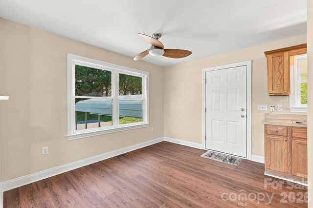117 Ho Hum Way, Leicester, NC 28748