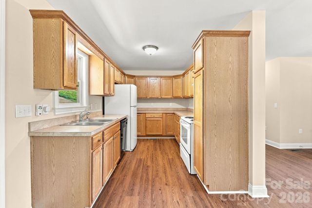 117 Ho Hum Way, Leicester, NC 28748