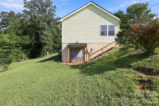 117 Ho Hum Way, Leicester, NC 28748