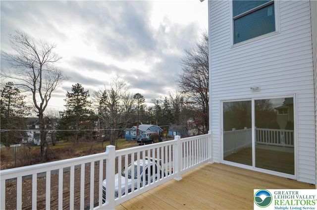 2 Elm Street, Mount Pocono Boro, PA 18344